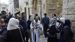 فلسطينيون يعلنون النفير العام في القدس - اقتحامات المسجد الأقصى - الأناضول (7)
