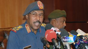 السودان وزير الدفاع السوداني أ{شيفية