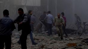 قصف جوي للنظام السوري على دوما - aa_picture_20141003_3443278_web