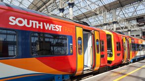 قطار قطارات - الخط الجنوبي الغربي - بريطانيا
