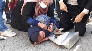 إصابة متظاهرة بالاختناق في تظاهرة تونس ضد سعيد- عربي21