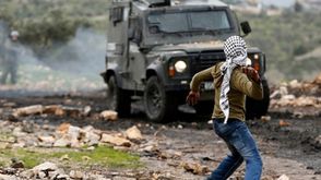 رمي حجارة في فلسطين على جيب إسرائيلي