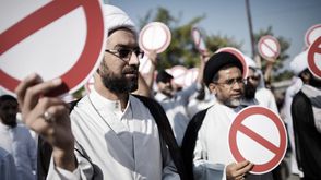 المعارضة البحرينية خرجت في مسيرات تدعو لمقاطعة الانتخابات - أ ف ب