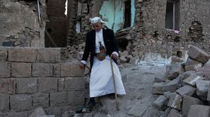 آثار القصف في صنعاء