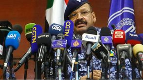 خالد مهدي إبراهيم.. قائد الشرطة السودانية  (الأناضول)