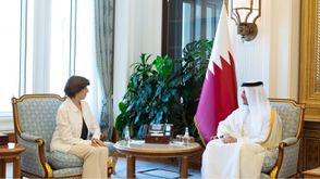 وزيرة الخارجية الفرنسية كاترين كولونا مع رئيس الوزراء القطري في الدوحة- الخارجية القطرية