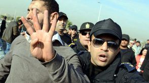 الأحداث الأمنية الأخيرة في مصر رفضا لمحاكمة مرسي - aa_picture_20140108_1321969_web (1)