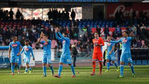 لاعبو نابولي يحتفلون بالفوز على سمبدوريا في 6 كانون الثاني/يناير 2014