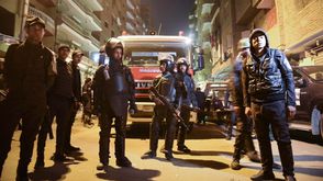 الشرطة والجيش المصريين يحتلون الشوارع ـ أ ف ب