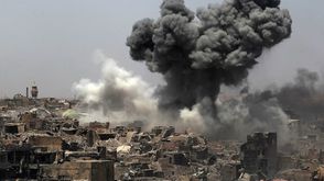 غارة جوية من التحالف الدولي في الموصل - أ ف ب