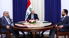صالح وعبد المهدي والحلبوسي خلال اجتماع أمس- الرئاسة العراقية
