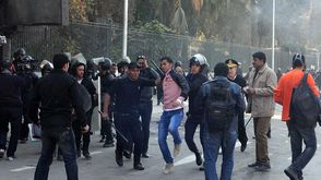 الشرطة المصرية تقتحم جامعة الأزهر وتعتقل طلابا - الأناضول