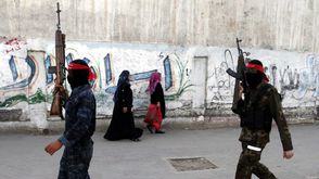 "الجبهة الشعبية" تنظم عرضا عسكريا بغزة في ذكرى تأسيسها الـ47 - aa_picture_20141211_4017306_web