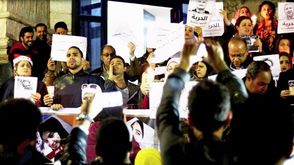 تظاهرة في نقابة الصحفيين تضامنا مع الصحفيين المعقتلين - مصر - عربي21 - (7)