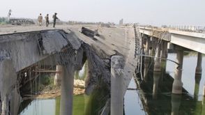 جسر الموصل - أرشيفية