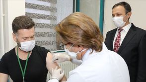 التطعيم ضد كورونا في تركيا- الأناضول