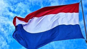 علم هولندا- الآناضول