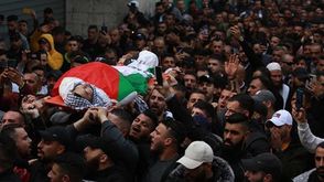تشييع جثمان فلسطيني قتله الاحتلال (الأناضول)