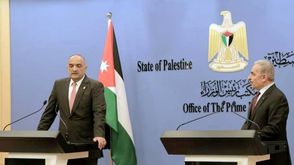 اشتية والخصاونة- رئاسة الوزراء الأردنية