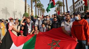 وقفة أمام البرلمان المغربي تضامنا مع غزة.. الأناضول