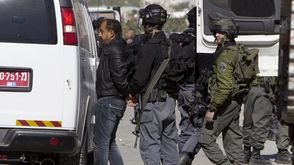 خلال اعتقال أحد الفلسطينيين في القدس المحتلة - أ ف ب