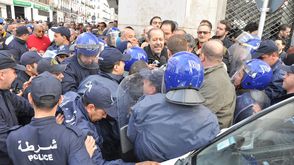 الجزائر شرطة حراك داخلي عربي21