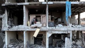 مستشفى عربين في الغوطة بعد غارة جوية من النظام 21/ 2/ 2018 - الأناضول