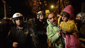 إنقاذ مهاجرين في اليونان- جيتي