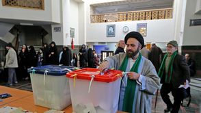 الانتخابات  إيران  البرلمان  مجلس الشورى  التصويت- جيتي