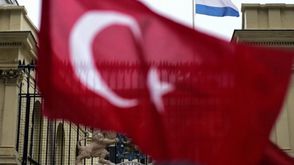 علم تركيا هولندا- القنصلية الهولندية - إسطنبول - أ ف ب