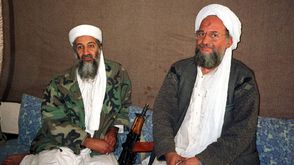 أسامة بن لادن مع مستشاره أيمن الظواهري 2001 - رويترز