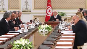السبسي  الشاهد  تونس  الرئاسة التونسية - صفحة الرئاسة التونسية
