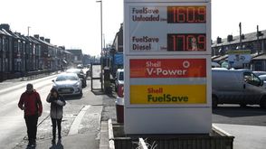 أسعار الوقود في بريطانيا- جيتي
