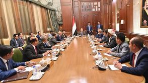 الرئيس اليمني يترأس اجتماعا في الرياض