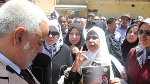 بن كيران: أثناء تشييع جنازة الطالب المغربي المغتال الحسناوي - الأم