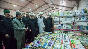معرض بغداد للكتاب - رجال معممون من الشيعة يفرضون رقابة على المعرض