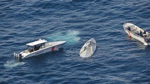 صورة نشرتها البحرية الكولومبية لعملية ضبط الغواصة المستخدمة لتهريب الكوكايين في 13 نيسان/ابريل 2016