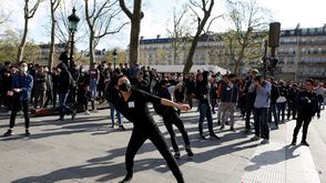 باريس: صدامات بين قوات الأمن ومتظاهرين ينددون بمقتل صيني على يد شرطي ا ف ب