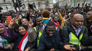 تظاهرات السودانيين في لندن - جيتي