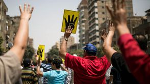 أنصار مرسي يهتفون ببطلان الانتخابات - أنصار مرسي يهتفون ببطلان الانتخابات (1)