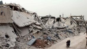 سوريا - حي المنشية - درعا - قصف طيران النظام - أ ف ب
