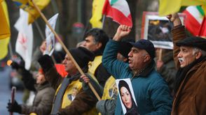 أنصار مجاهدي خلق يتظاهرون أمام السفارة الإيرانية في برلين - جيتي