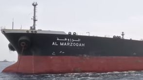 سفينة سعودية في بحر عمان - تويتر