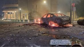 الفلسطينيون في الداخل أحرقوا سيارات للاحتلال والمستوطنين- تويتر