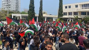 رفع الأعلام الفلسطينية في جامعة بن غوريون- تويتر