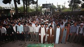 تشييع جثمان شيعي افغاني قتل في سوريا - فيس بوك