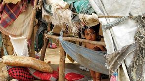 طفل يمني من الحديدة في مخيم مؤقت للنازحين - جيتي