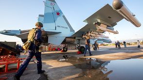 طائرة روسية في سوريا تستعد للاقلاع لقصف المعارضة - جيتي