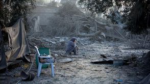 إصابة 22 فلسطينيا في غارات مكثفة على غزة