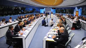 الاتحاد الأوروبي: مساعدات كييف تتوقف على جهودها بالاصلاحات - الاتحاد الأوروبي مساعدات كييف تتوقف على